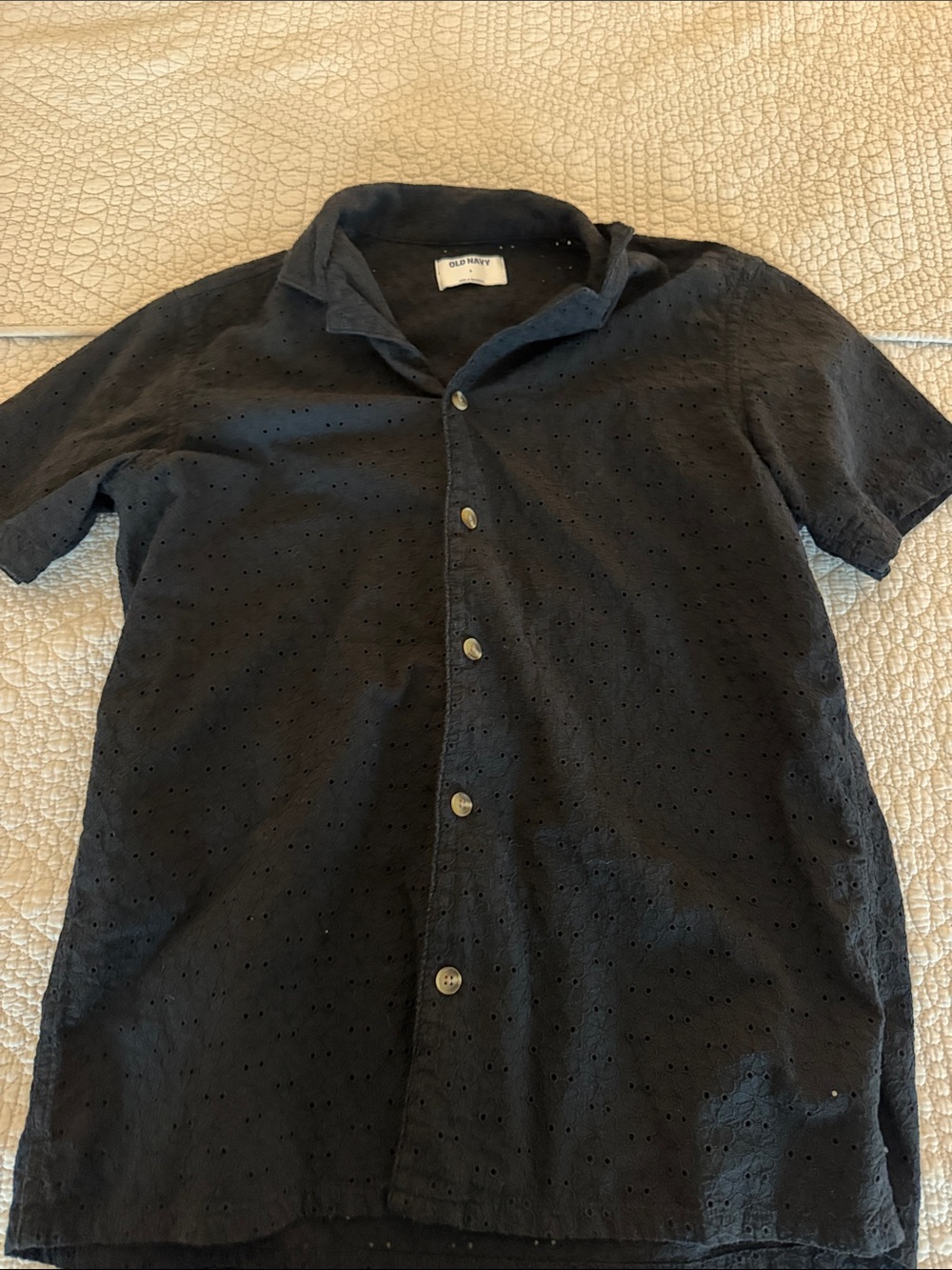 Old Navy Black Short-Sleeve Eyelet Button-Down Shirt